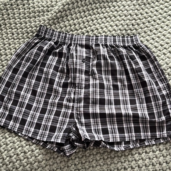 Primark.. 3-pack black and white boxers. - Picture 3 of 4